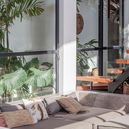 Beyond Bespoke Villas Seminyak Værelse billede